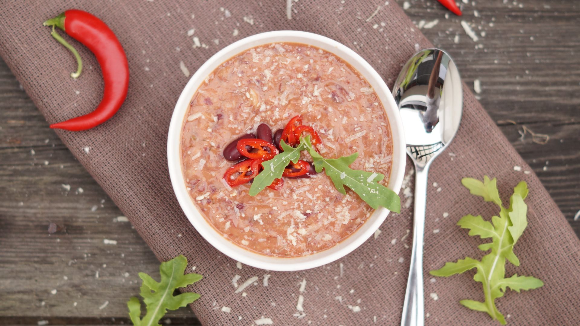 Tomato & bean soup