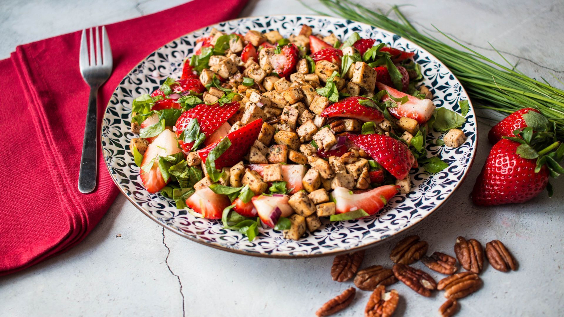 Tofu & strawberry salad